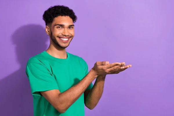 Portrait Promoter Multiethnic Guy Holding Novelty Shopping Product Open Palms — Stock Photo, Image