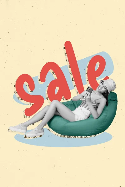 Imagem Colagem Vertical Cores Brancas Pretas Positivas Menina Sentar Beanbag — Fotografia de Stock