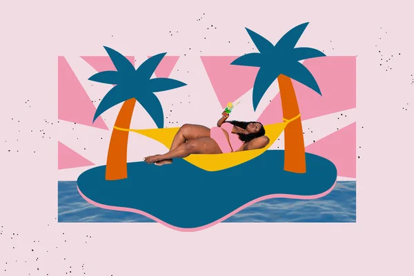 和平女孩在棕榈树间凉爽吊床的创造性拼贴图片 喝在油漆背景下的鸡尾酒 — 图库照片