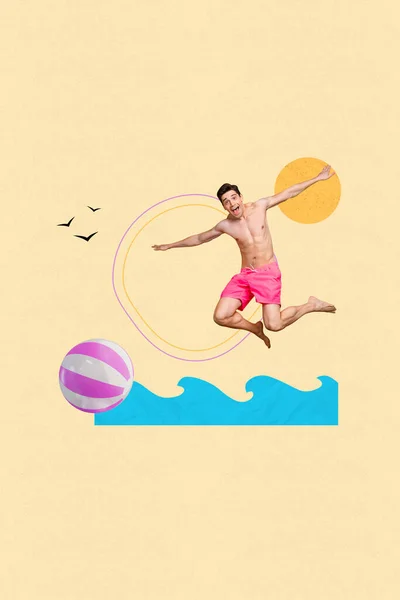 Yaz Tatilinde Arkadaşlarıyla Voleybol Oynadığı Için Havuza Atlayan Komik Genç — Stok fotoğraf