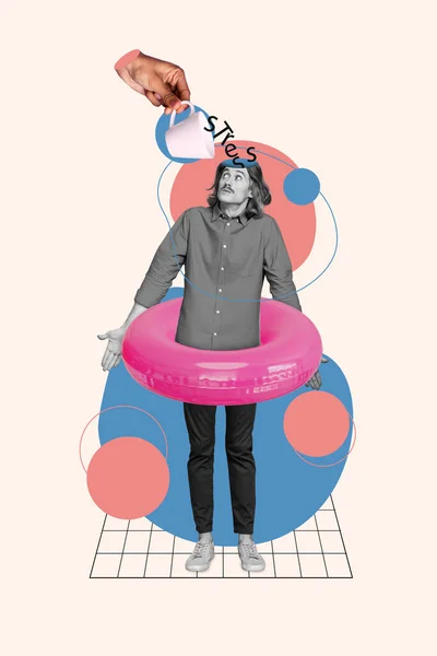 Collage Ung Stressad Man Bära Uppblåsbara Cirkel Huvud Absurd Kopp — Stockfoto