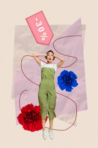 Fotografía Collage Compuesto Creativo Vertical Una Mujer Asombrada Que Sostiene — Foto de Stock