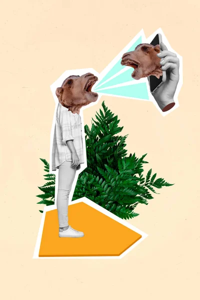Verticale Composiet Foto Collage Van Twee Kopdieren Kamelen Schreeuwen Spraak — Stockfoto