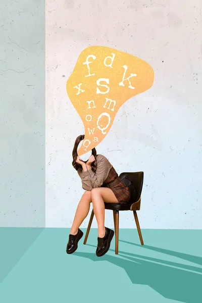 Pionowy Kolaż Obraz Umysły Dziewczyny Litery Bałagan Zamiast Twarzy Siedzieć — Zdjęcie stockowe