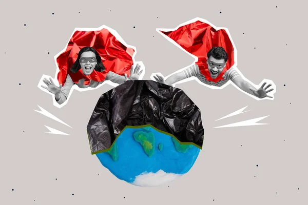 Twee Superhelden Redden Wereld Collage Beeld Ondersteuning Schoon Ecosysteem Polyethyleen — Stockfoto