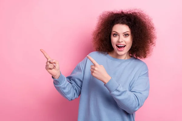 Photo Excited Funky Lady Wear Blue Pullover Open Mouth Pointing — Stock Photo, Image