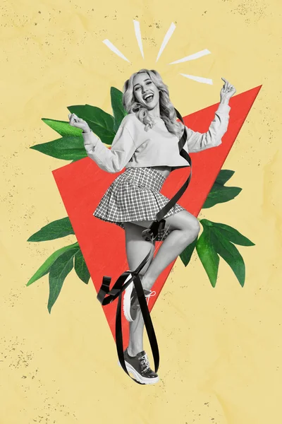Vertikale Collage Aus Fröhlichen Funky Schwarz Weißen Farben Mädchen Genießen — Stockfoto