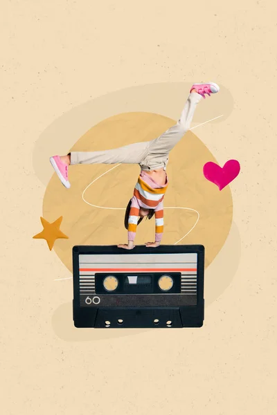 Вертикальный Креативный Pinup Pop Коллаж Сумасшедшей Экстатически Позитивной Девушки Весело — стоковое фото