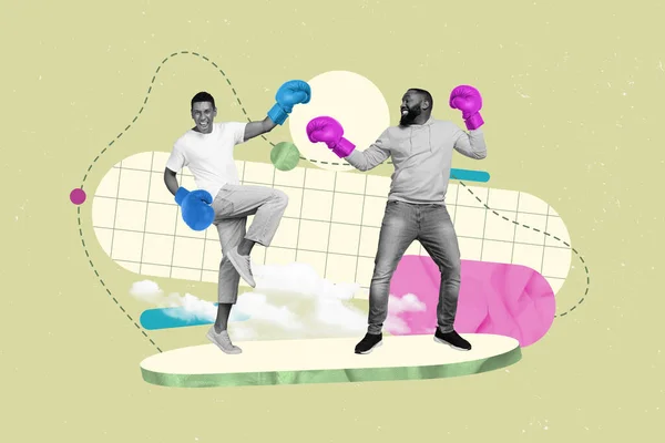 图片海报拼贴的隐喻年轻的两个竞争对手拳击手拳击手套并肩战斗的运动与绿色背景隔离 — 图库照片