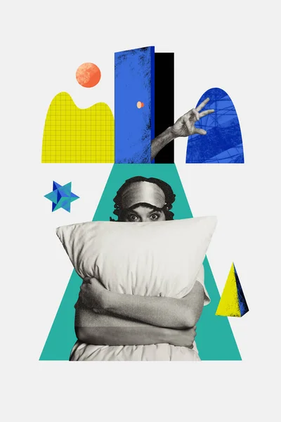 垂直複合コラージュアートワーク恐怖恐怖の少女抱きしめ枕時計夢の恐怖隔離された創造的なカラフルな背景の写真 — ストック写真