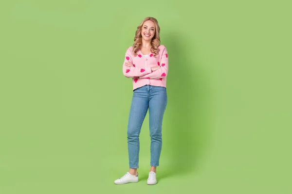 Teljes Test Káder Elégedett Fiatal Lány Visel Trendi Rózsaszín Ing — Stock Fotó