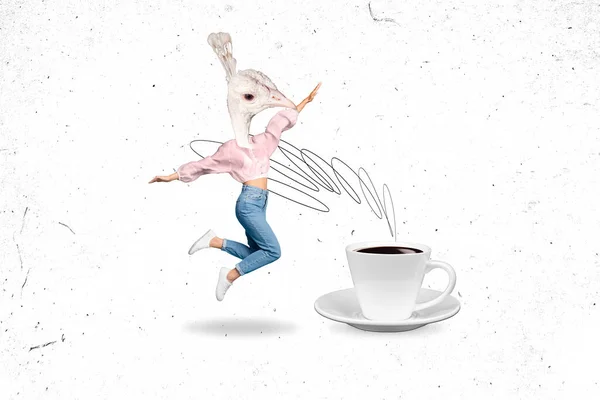 鳥の頭を持つ頭のない女の子の創造的な抽象的な複合写真のコラージュは コーヒーの朝のカップにジャンプ孤立した塗装背景 — ストック写真