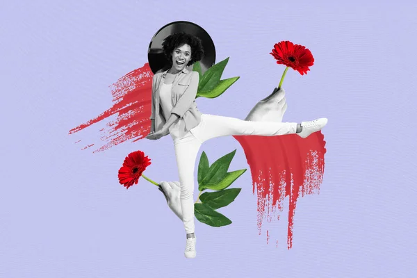若いです不注意な彼女のダンスのコラージュリッスン音楽ビニールディスクMeloman持っています楽しいホールド赤い花隔離された紫色の背景 — ストック写真