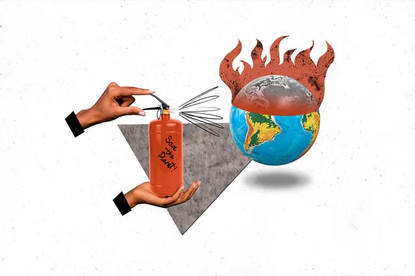 消火器を持っている人の手のポスターバナーのコラージュは 地球の自然保護の概念上の救助火災を試してみてください — ストック写真