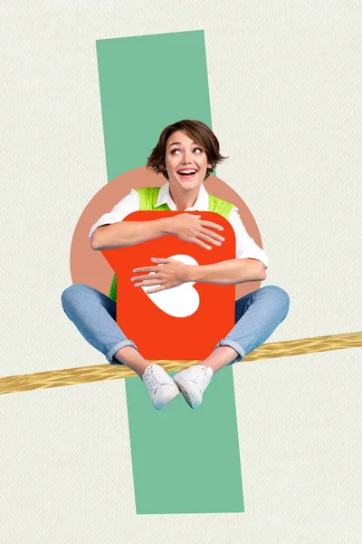Vertical Composto Foto Colagem Jovem Despreocupado Mulher Abraçar Grande Mídia — Fotografia de Stock