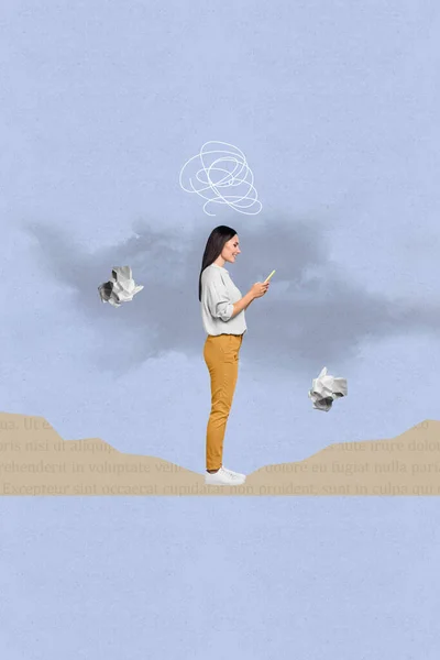 Colagem Vertical Ilustração Pensamentos Bate Papo Smartphone Mensageiro Line Brainstorming — Fotografia de Stock