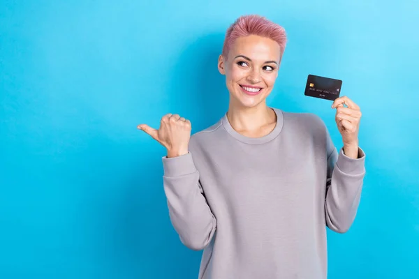 Photo Charming Positive Lady Toothy Smile Hand Hold Debit Card — Stock Photo, Image