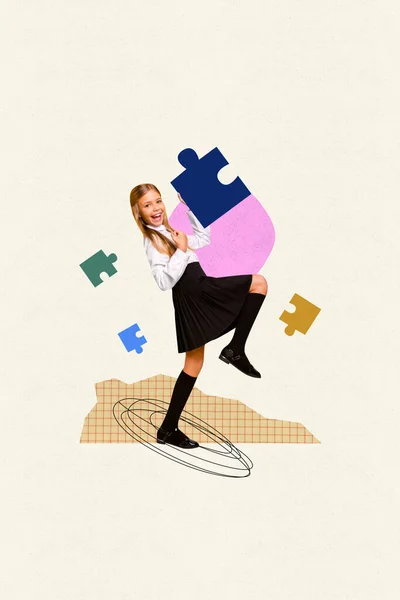 Tvůrčí Koláž Vzrušené Zábavné Holčička Žák Teenager Držet Puzzle Řešit — Stock fotografie