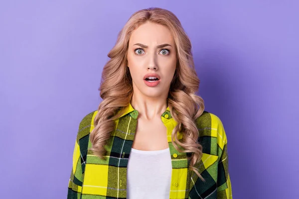 Photo Shocked Speechless Pretty Young Girl Open Mouth Staring Cant — Stock Photo, Image