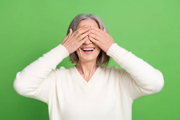 Photo Retired Funny Grey Hair Lady Cover Eyes Closed Laughing — Stock Photo, Image