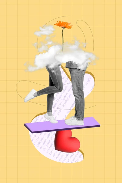 Вертикальный Творческий Коллаж Изображение Бойфренда Подружки Ноги Небо Формы Сердца — стоковое фото