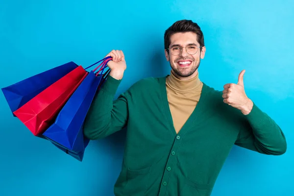 Photo Young Guy Shopaholic Order Clothes Home Hold Three Bargains — Stock Photo, Image