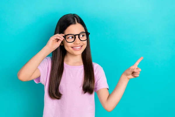 Photo Cheerful Dreamy Small Kid Wear Pink Shirt Spectacles Looking — Stock Photo, Image
