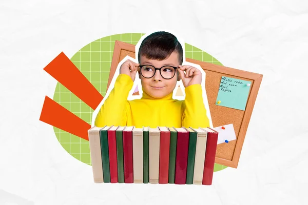 Kolaż Młodego Zabawnego Ucznia Noszącego Okulary Intelekt Czytać Wiele Książek — Zdjęcie stockowe