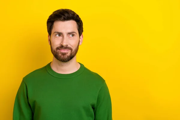 Photo Portrait Funny Bearded Guy Look Side Empty Space Interesting — Stock Photo, Image