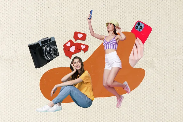 Kreativ Collage Två Mini Glada Flickor Hoppa Göra Selfie Som — Stockfoto