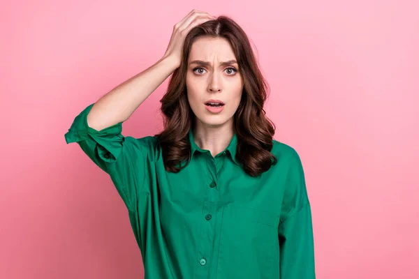Photo Unhappy Shocked Woman Dressed Green Shirt Arm Head Open — Stock Photo, Image