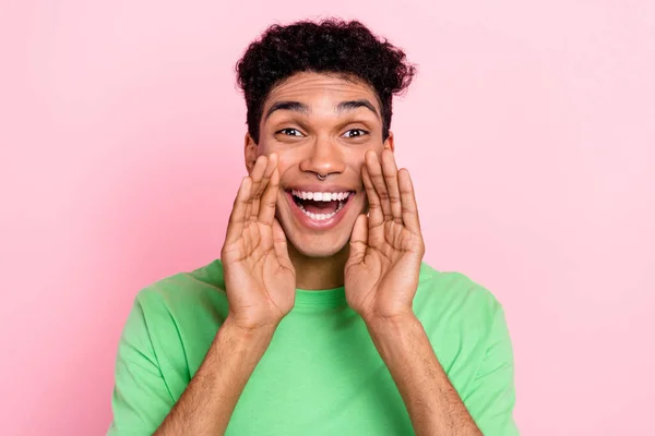Photo Excited Cheerful Man Dressed Trendy Green Clothes Two Arm — Stock Photo, Image