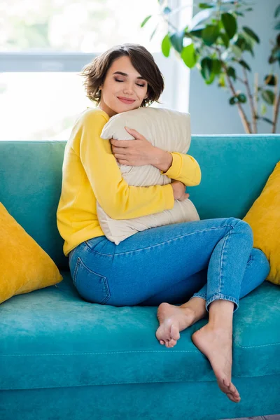 Photo Adorable Gorgeous Pretty Woman Wear Yellow Clothes Sitting Couch — Stock Photo, Image