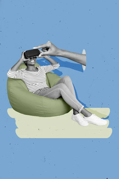 Verticale Collage Allegra Donna Positiva Seduta Comfort Morbido Guardando Film — Foto Stock