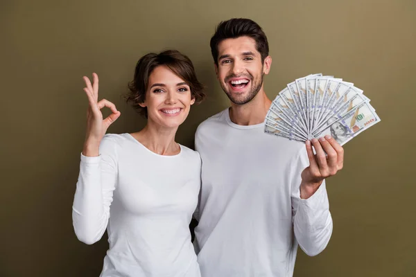 Photo Positive Confident Wife Husband Dressed White Shirts Showing Okey — Stock Photo, Image