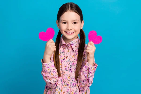 Photo Portrait Lovely Schoolkid Girl Two Pink Heart Postcards Wear — Stock Photo, Image