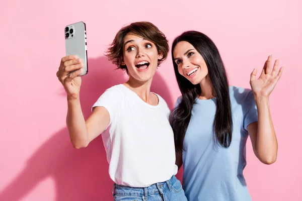 Foto Van Twee Beste Vrienden Meisjes Veel Plezier Samen Selfie — Stockfoto