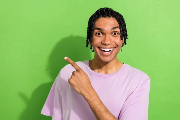 Portrait Funny Amazed Youngster Guy Wearing Hair Cornrows Directing Finger — Stock Photo, Image