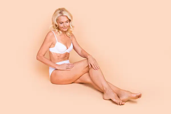 Full Body Photo Pensioner Perfect Blonde Lady Slender Fit Shape — Stock Photo, Image