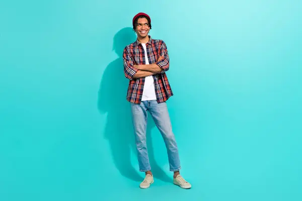 Full Size Photo Cheerful Minded Man Folded Arms Look Empty — Stock Photo, Image