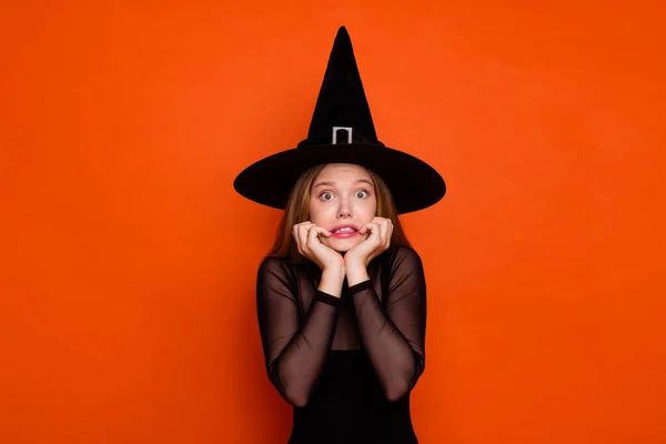 Photo Excited Scared Girl Dressed Dark Witch Dress Headwear Celebrating — Stock Photo, Image