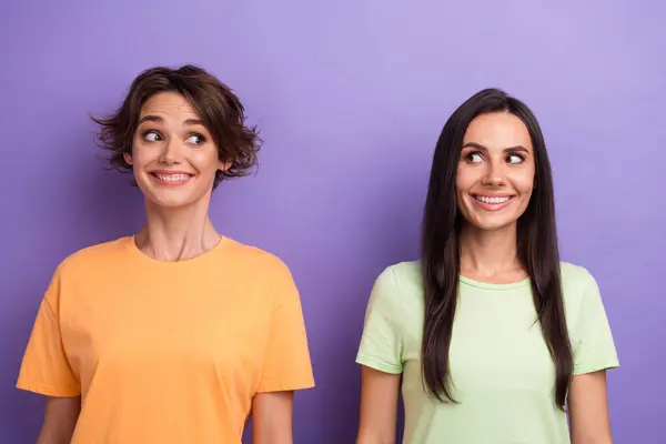 Photo Funky Tricky Ladies Wear Shirts Smiling Looking Empty Space — Stock Photo, Image