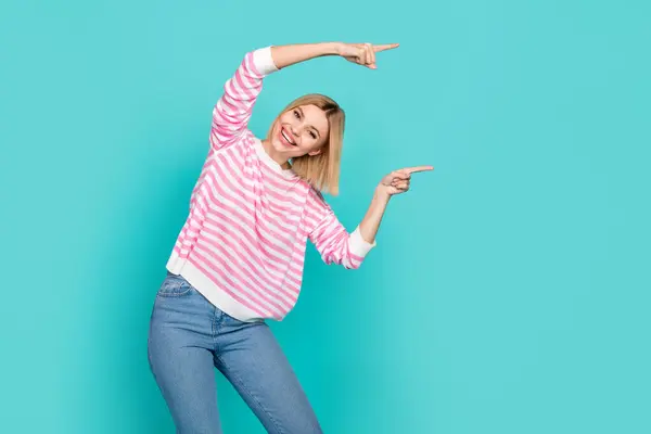 Photo Cheerful Young Woman Blonde Hair Wear Striped Pink Stylish — Stock Photo, Image