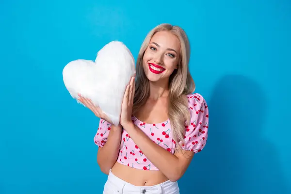 Photo Portrait Pretty Young Girl Hold White Fluffy Heart Dressed — Stock Photo, Image