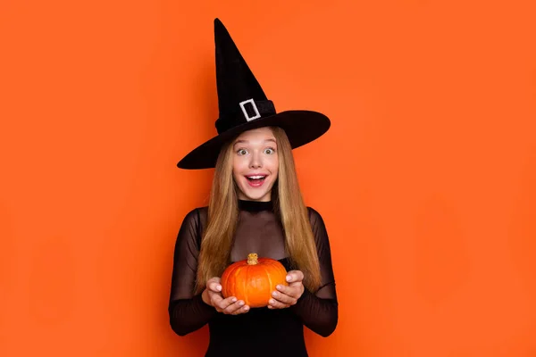 Photo Portrait Attractive Blonde Teen Woman Hold Pumpkin Impressed Dressed — Stock Photo, Image