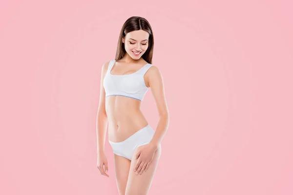 Muotokuva Ohut Urheilullinen Nainen Täydellinen Elin Valkoinen Puuvilla Alusvaatteet Bikinit — kuvapankkivalokuva
