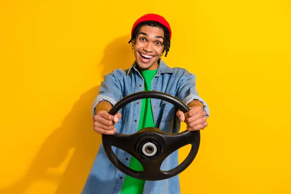 Photo Positive Excited Guy Dressed Denim Jacket Red Beanie Driving — Stock Photo, Image