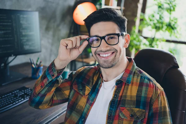 Portrait Successful Front End Developer Hand Touch Glasses Sitting Chair — Stock Photo, Image