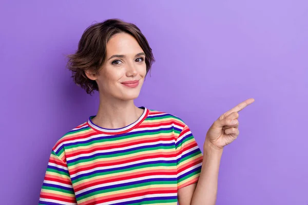 Portrait Cheerful Pretty Promoter Lady Directing Finger Empty Space Advertising — Stock Photo, Image