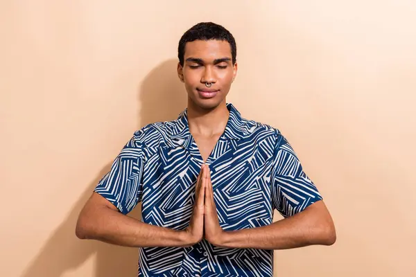 Photo Portrait Attractive Young Man Pray Hands Gesture Focused Dressed — Stock Photo, Image